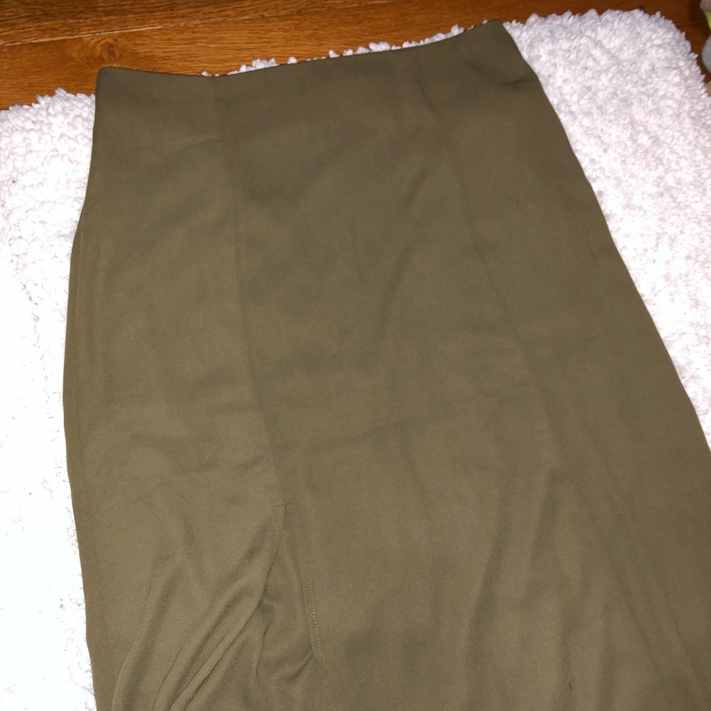 Flowy skirt